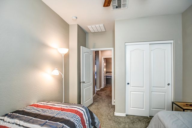 2842 E FRAKTUR Road, Phoenix, AZ 85040