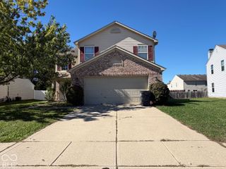 1946 Central Park Boulevard W, Greenwood, IN 46143