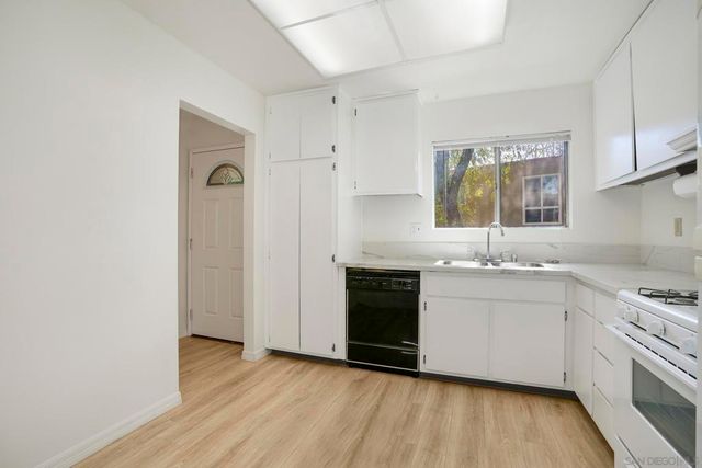 10331 Lindley Ave 266, Porter Ranch, CA 91326