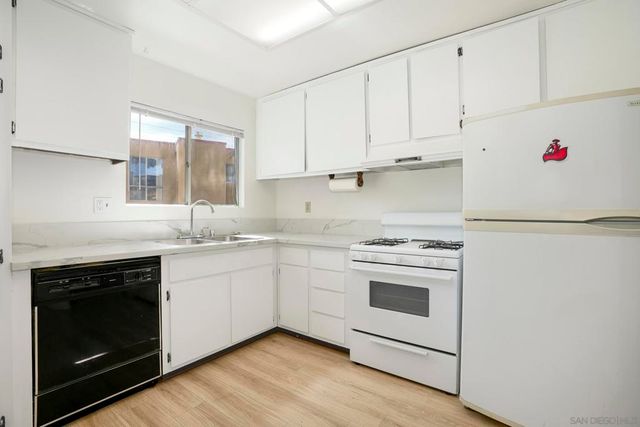 10331 Lindley Ave 266, Porter Ranch, CA 91326