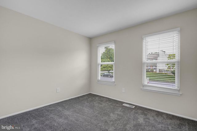 2230 CHESTERTOWN DR, Vienna, VA 22182