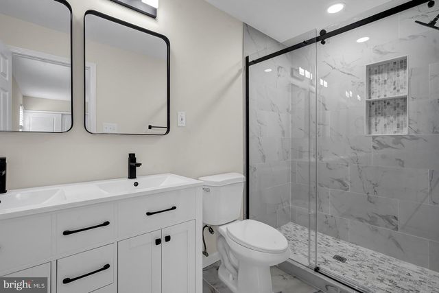 2230 CHESTERTOWN DR, Vienna, VA 22182