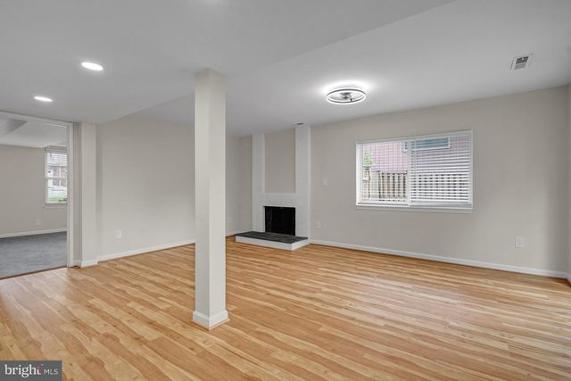 2230 CHESTERTOWN DR, Vienna, VA 22182
