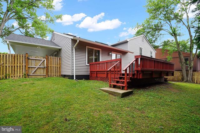 2230 CHESTERTOWN DR, Vienna, VA 22182