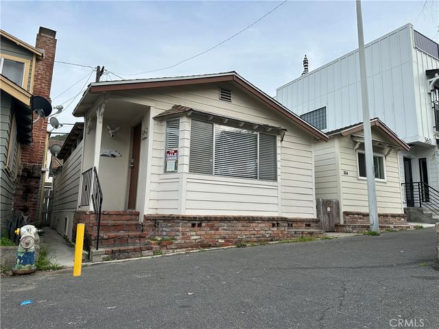 352 354 Eucalyptus, Avalon, CA 90704