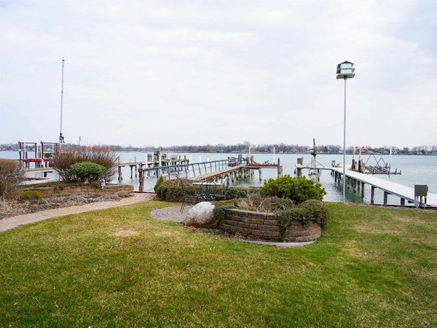 5403 Pointe Drive, East China, MI 48054