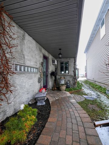 5403 Pointe Drive, East China, MI 48054