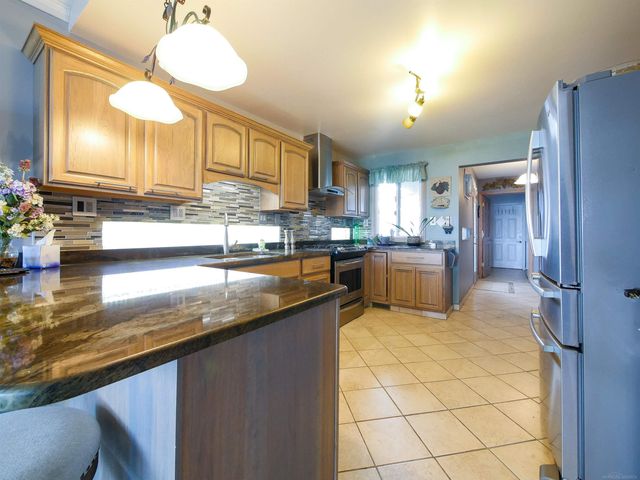 5403 Pointe Drive, East China, MI 48054