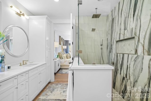 95 Cardinal Trace, Lake Toxaway, NC 28747