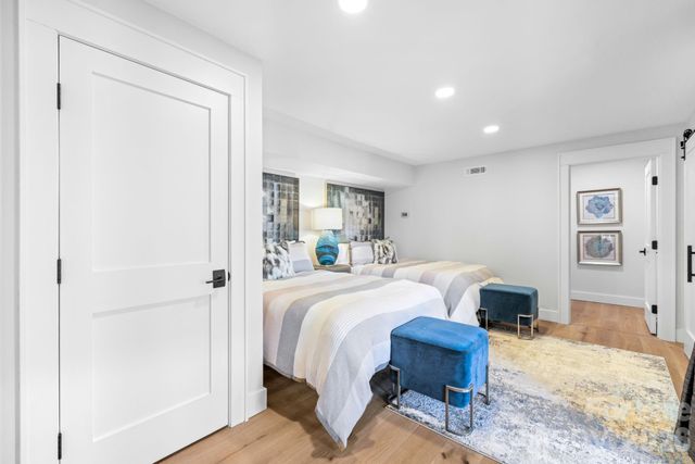 95 Cardinal Trace, Lake Toxaway, NC 28747