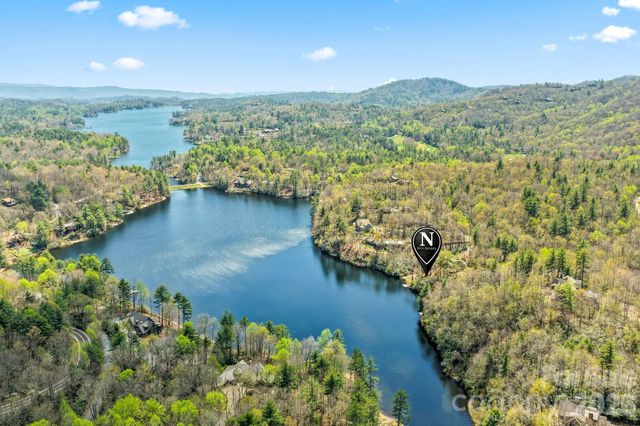 95 Cardinal Trace, Lake Toxaway, NC 28747