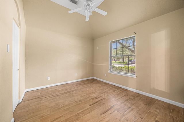 212 Silverbrook Lane, Dickinson, TX 77539