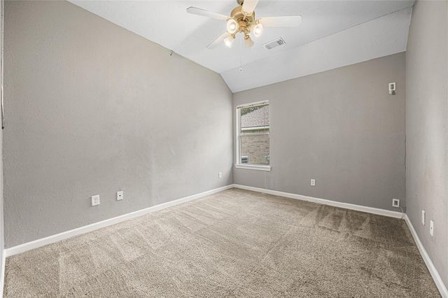 212 Silverbrook Lane, Dickinson, TX 77539