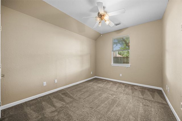 212 Silverbrook Lane, Dickinson, TX 77539