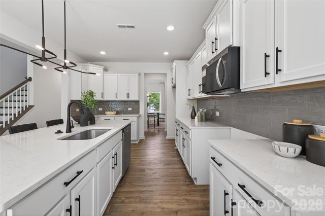 128 Pembroke Way 19, Albemarle, NC 28001