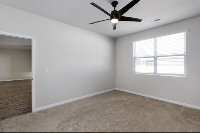 7300 Sunny Parks Dr, White House, TN 37188