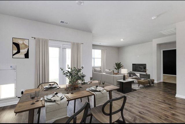 7300 Sunny Parks Dr, White House, TN 37188