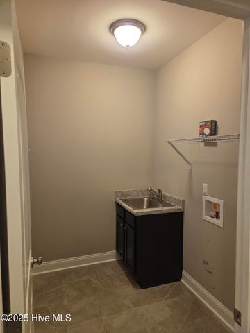 6242 Esau Street, Linden, NC 28356