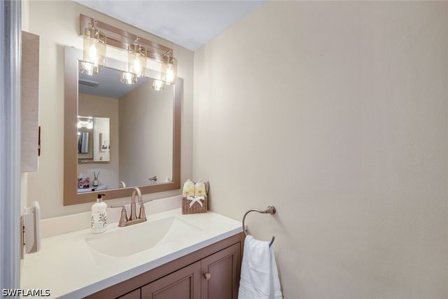 172 Sabal Lake DR, Naples, FL 34104