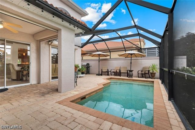 172 Sabal Lake DR, Naples, FL 34104