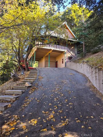 629 Chateau, Crestline, CA 92325