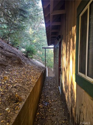 629 Chateau, Crestline, CA 92325