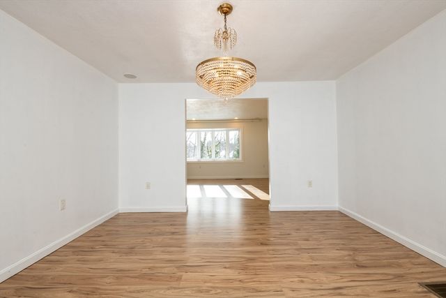 33 Lake Avenue, Stoneham, MA 02180