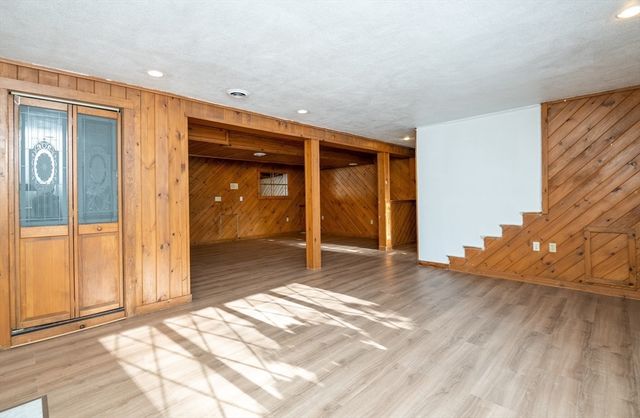 33 Lake Avenue, Stoneham, MA 02180