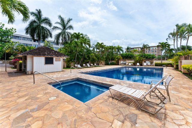 1060 Kamehameha Highway 2205B, Pearl City, HI 96782