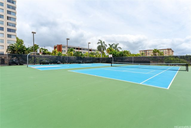1060 Kamehameha Highway 2205B, Pearl City, HI 96782