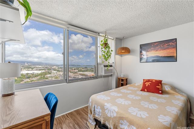 1060 Kamehameha Highway 2205B, Pearl City, HI 96782
