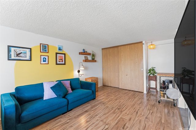 1060 Kamehameha Highway 2205B, Pearl City, HI 96782