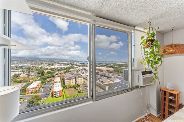 1060 Kamehameha Highway 2205B, Pearl City, HI 96782