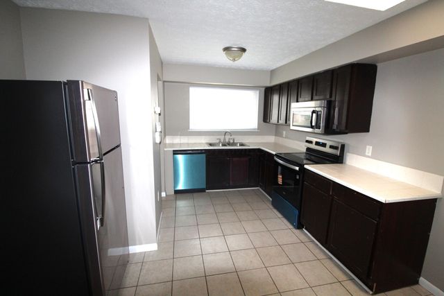 2514 Lipton Road, Columbus, OH 43232