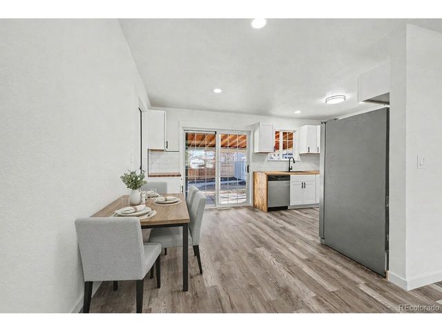 908 Applewood Ct, Fort Lupton, CO 80621