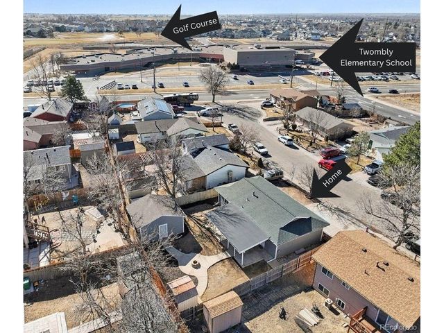 908 Applewood Ct, Fort Lupton, CO 80621