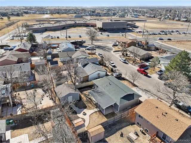 908 Applewood Ct, Fort Lupton, CO 80621