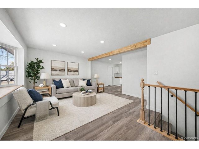 908 Applewood Ct, Fort Lupton, CO 80621