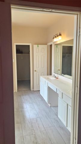 1134 Oxford Mills Lane, Sugar Land, TX 77479