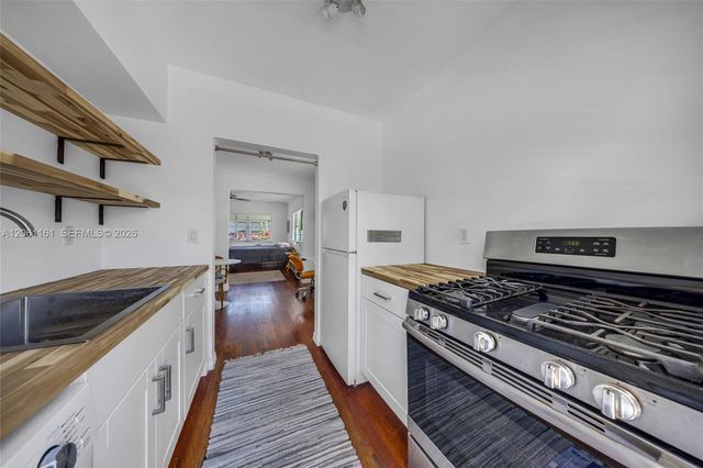 901 Meridian Ave 207, Miami Beach, FL 33139