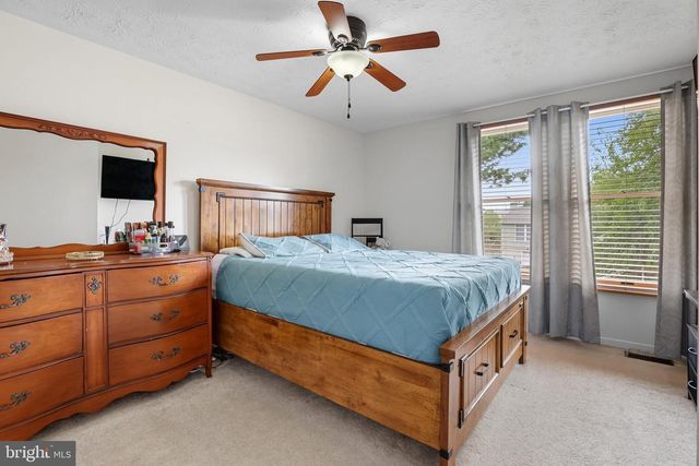 1204 CONEWAGO DR, Frederick, MD 21702