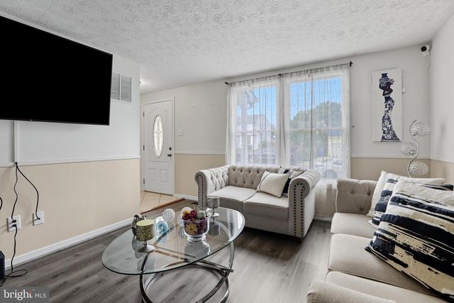 1204 CONEWAGO DR, Frederick, MD 21702