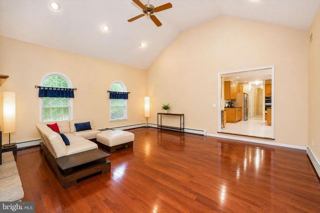 181 BERKLEY AVE, Belle Mead, NJ 08502