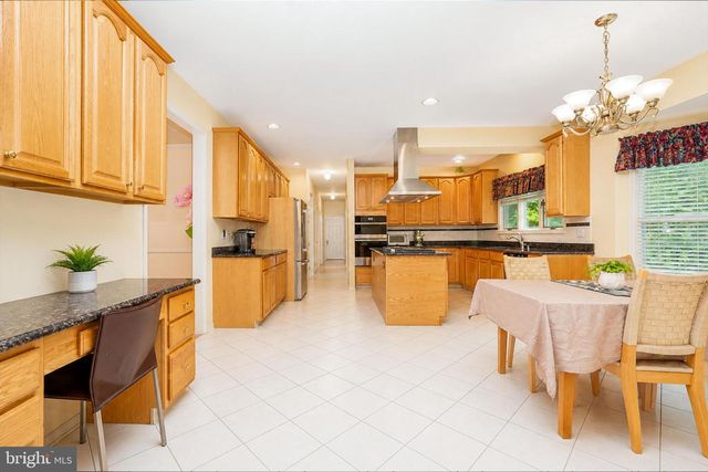 181 BERKLEY AVE, Belle Mead, NJ 08502