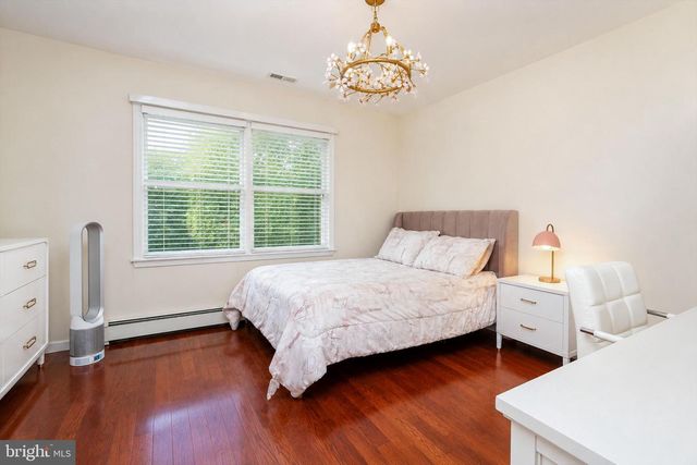 181 BERKLEY AVE, Belle Mead, NJ 08502