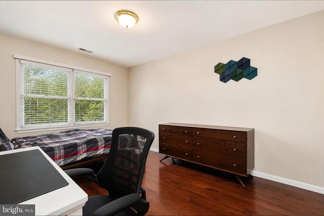 181 BERKLEY AVE, Belle Mead, NJ 08502