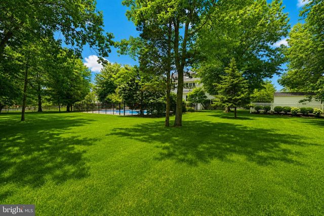 181 BERKLEY AVE, Belle Mead, NJ 08502