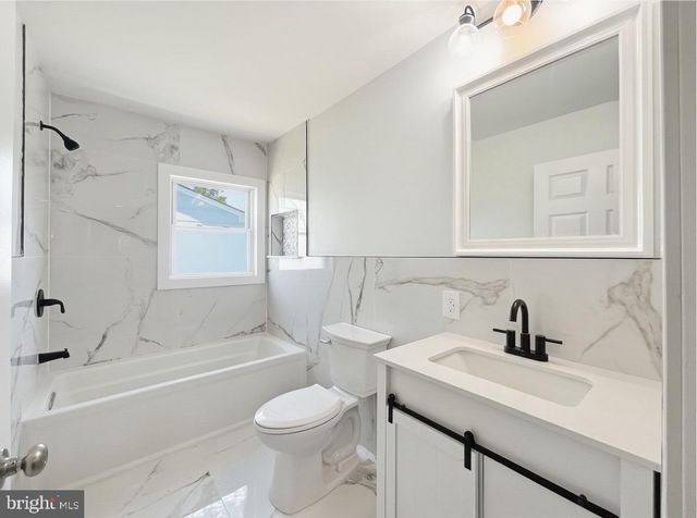 113 JAYNES AVE, Island Heights, NJ 08732