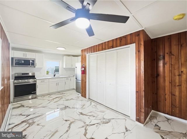 113 JAYNES AVE, Island Heights, NJ 08732