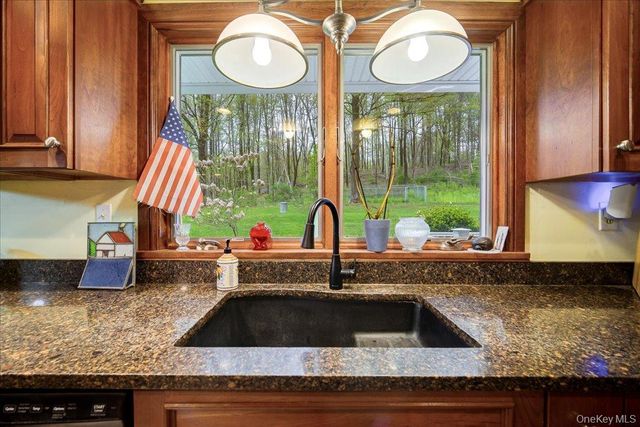 287 Hunns Lake Road, Stanfordville, NY 12581